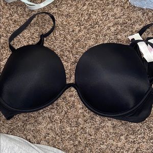 Victoria’s Secret Wear Everywhere Super Push-Up